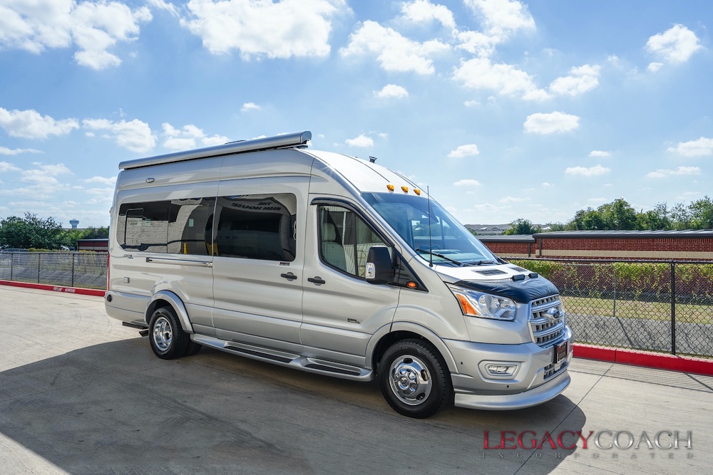 2022 PLuxury VanFor Sale