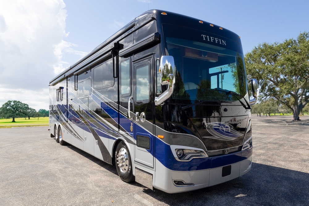2022 Tiffin Allegro  For Sale