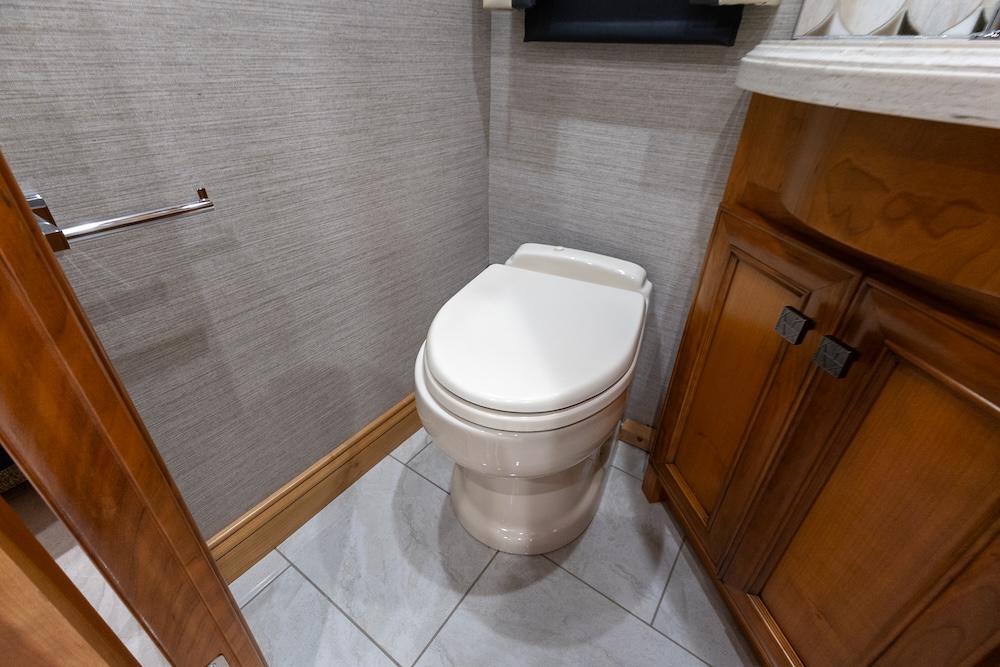 2022 Tiffin Allegro  For Sale