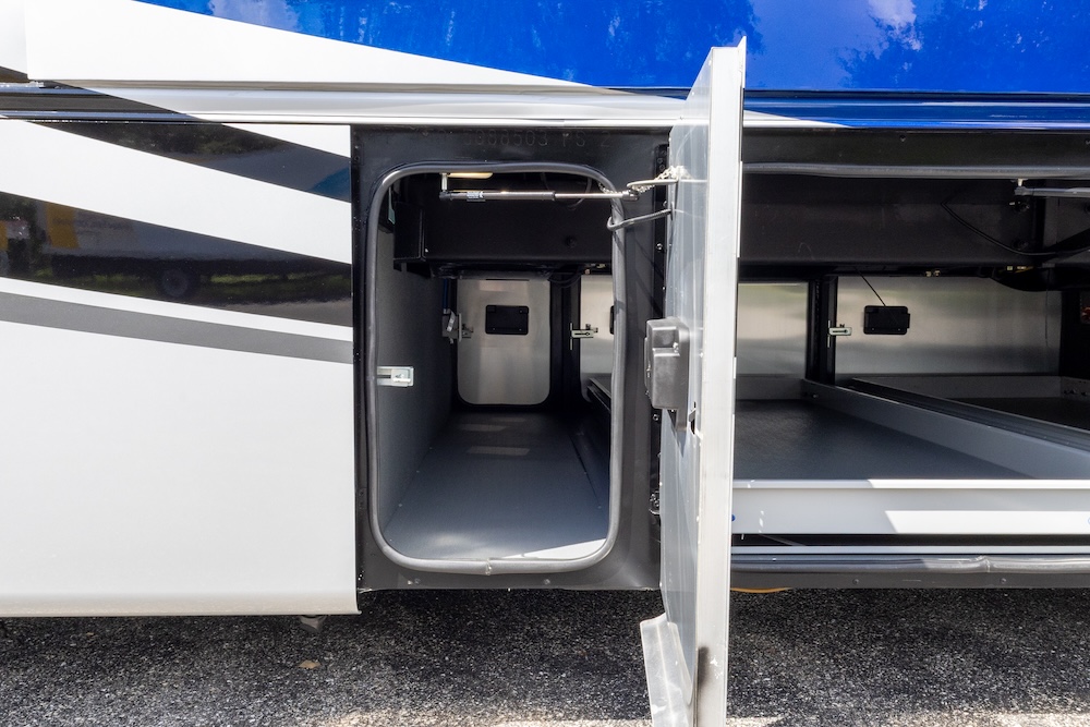 2022 Tiffin Allegro  For Sale