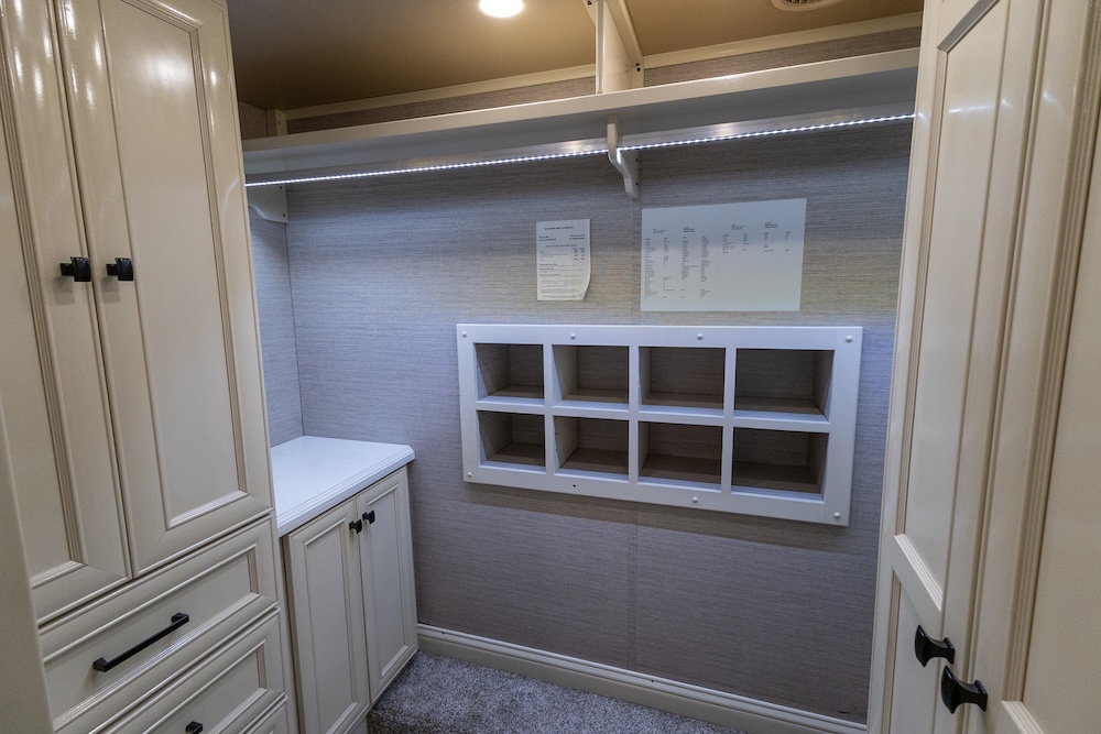 2022 Tiffin Allegro For Sale