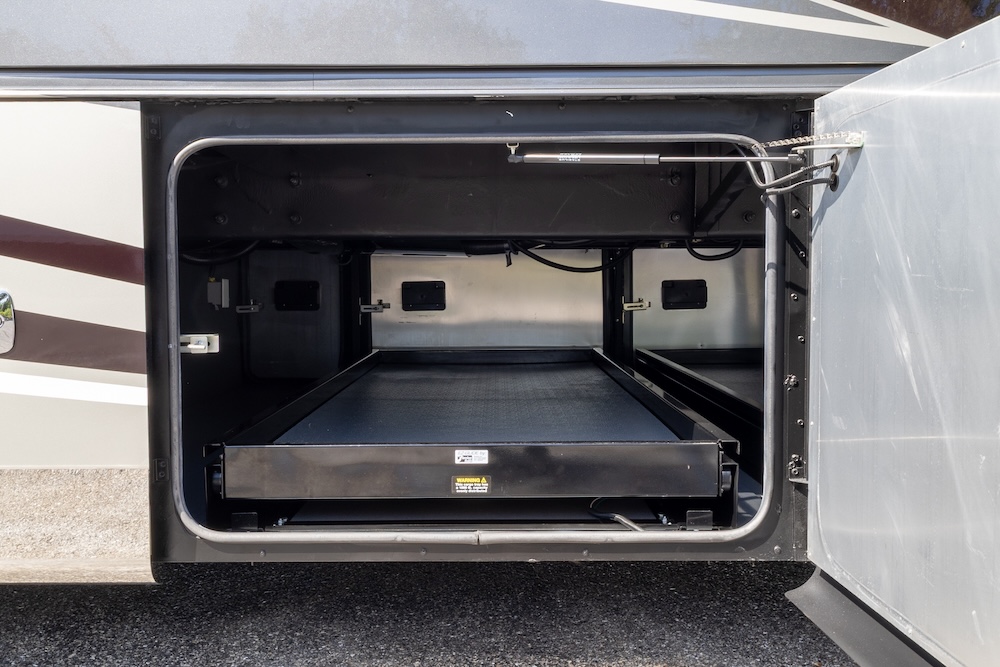 2022 Tiffin Allegro For Sale