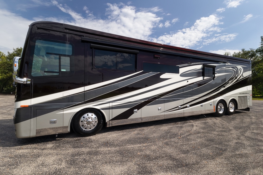 2022 Tiffin Allegro For Sale