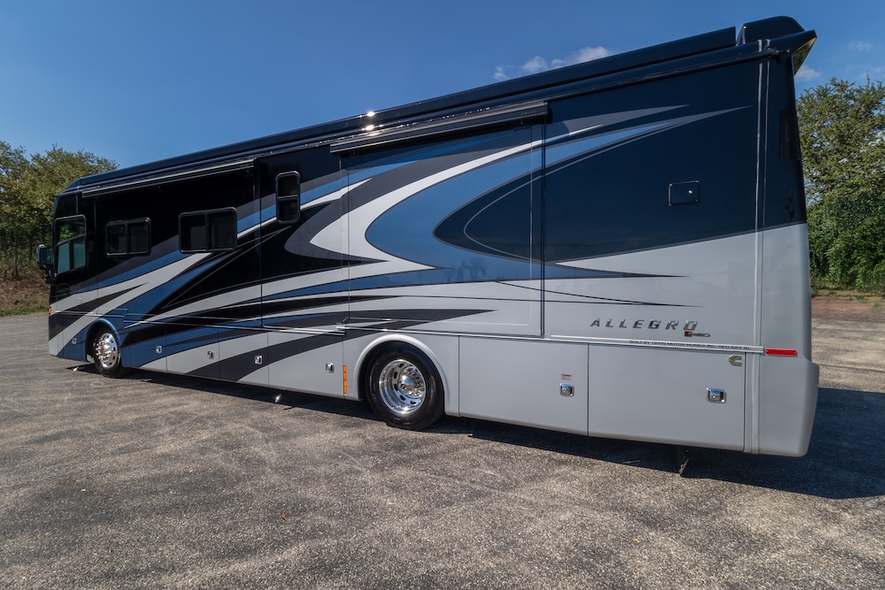 2022 Tiffin Allegro Red For Sale