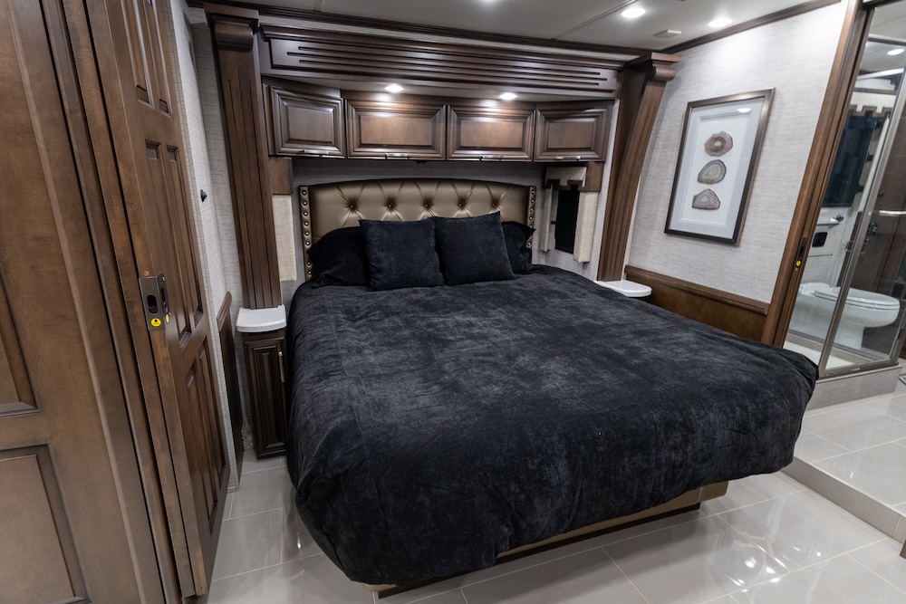 2023 Newmar London Aire For Sale