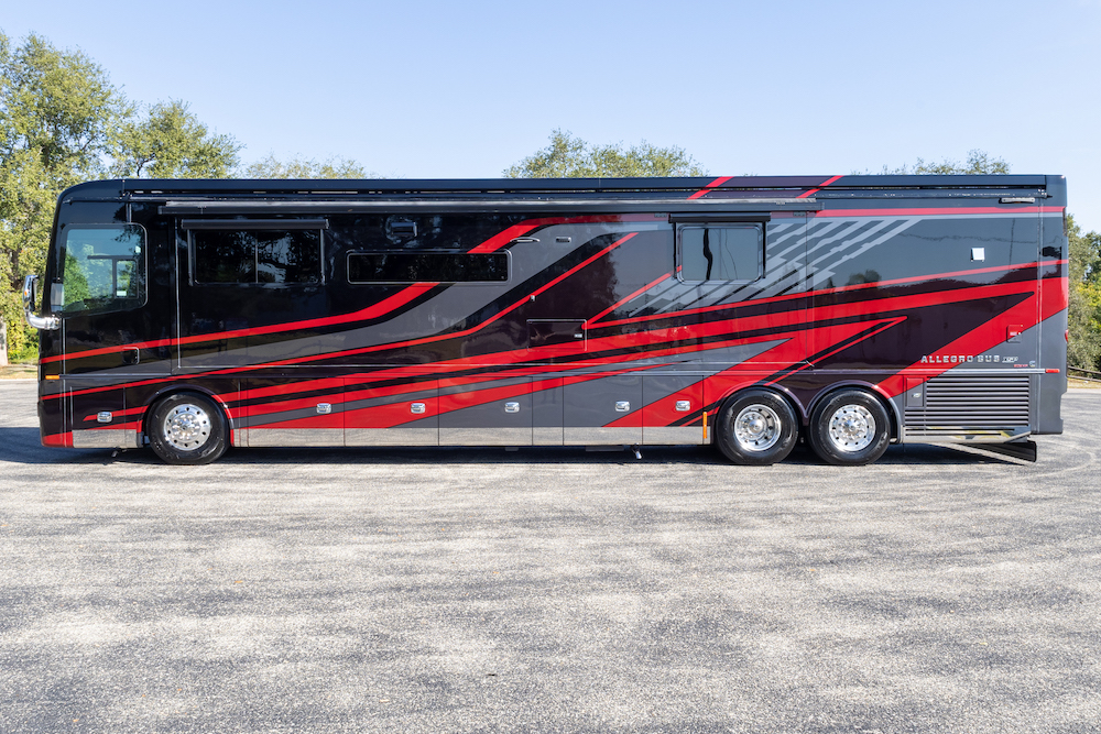 2023 Tiffin Allegro For Sale