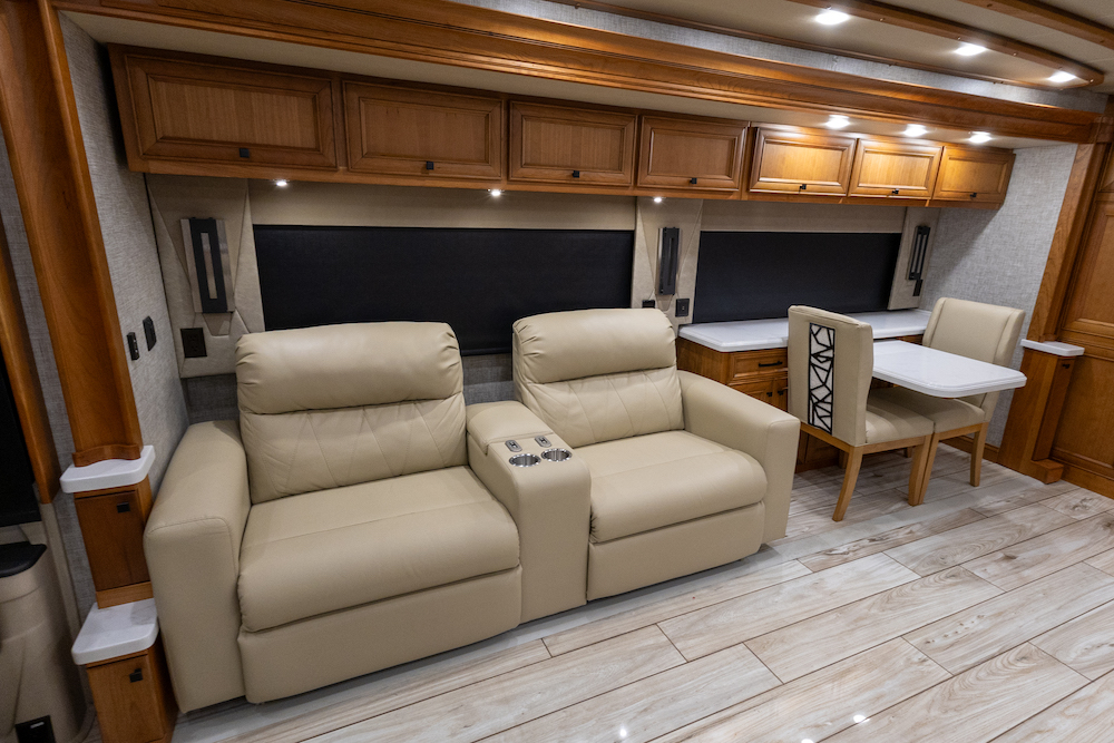 2023 Tiffin Allegro For Sale