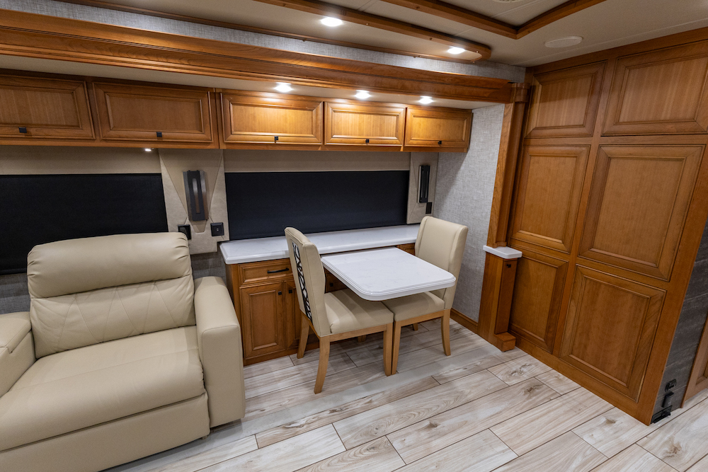 2023 Tiffin Allegro For Sale