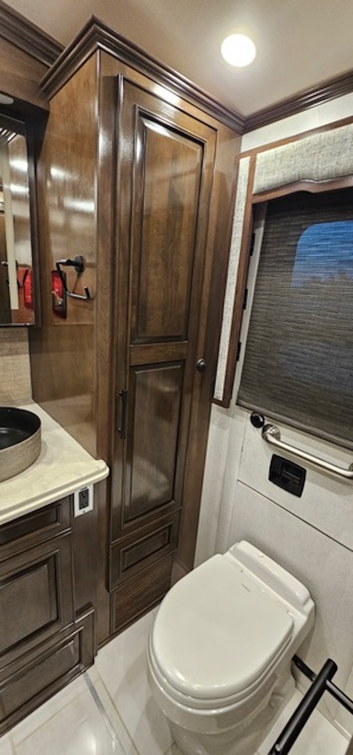 2024 Newmar London Aire For Sale