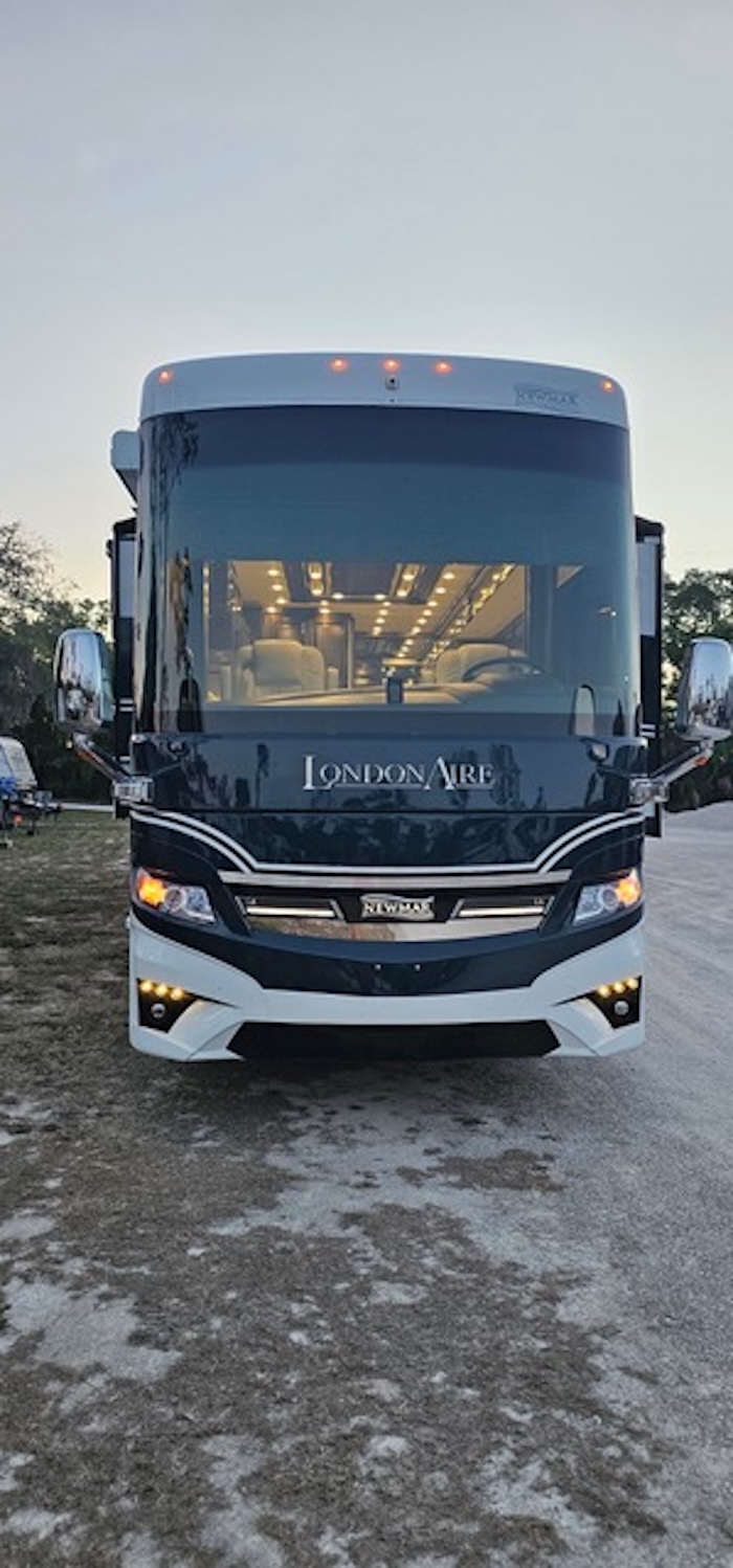 2024 Newmar London Aire For Sale