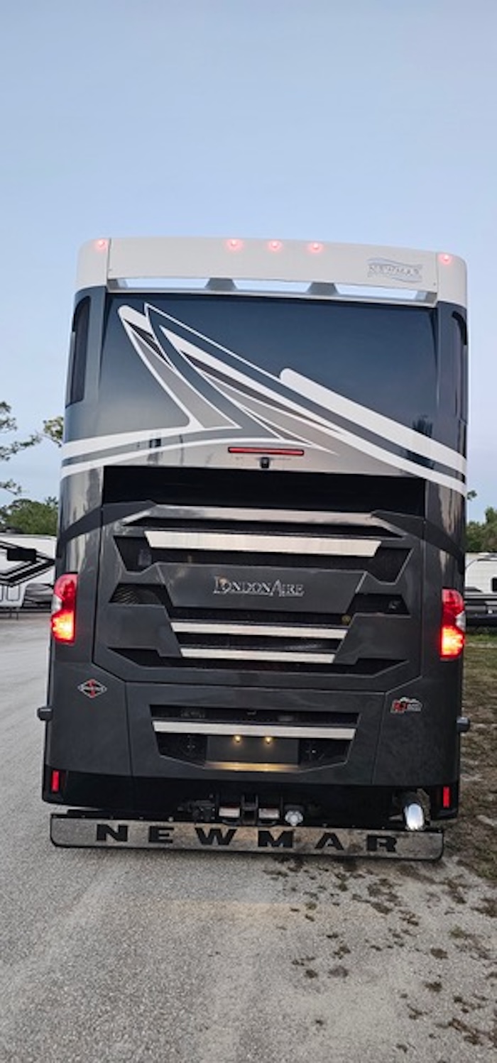 2024 Newmar London Aire For Sale