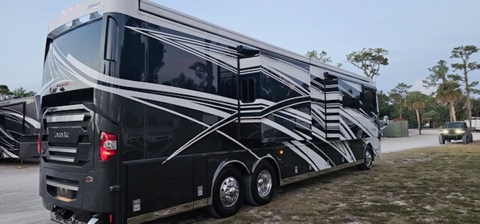 2024 Newmar London Aire For Sale