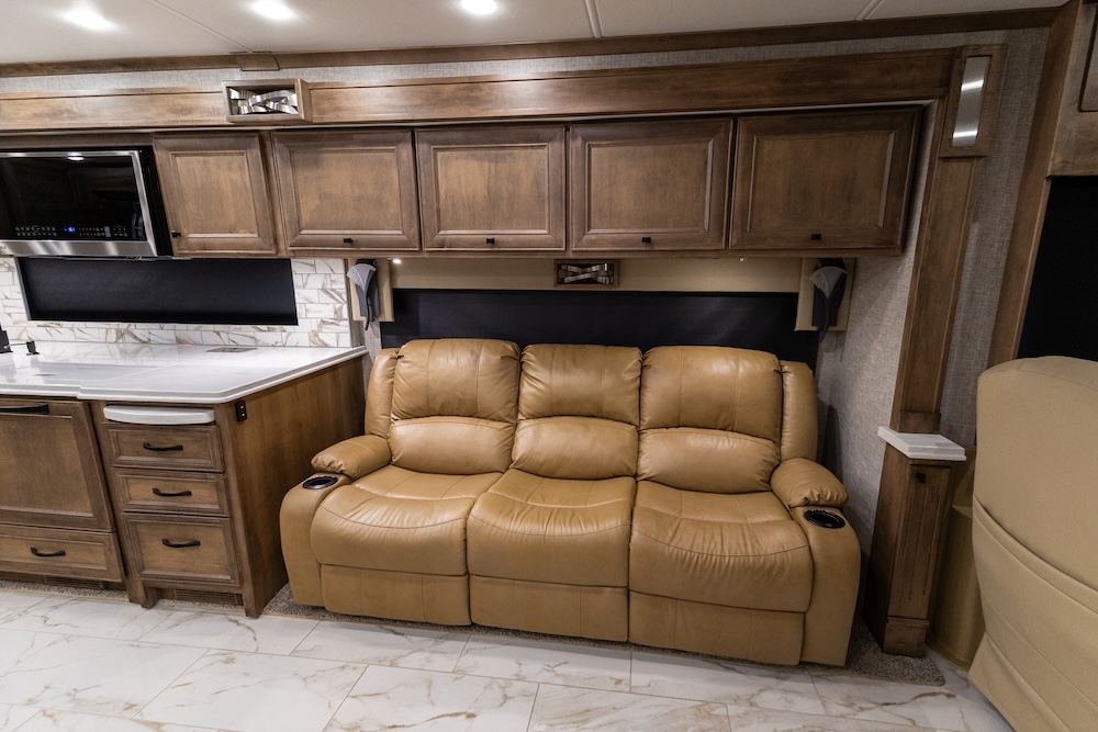 2024 Tiffin Pheaton For Sale