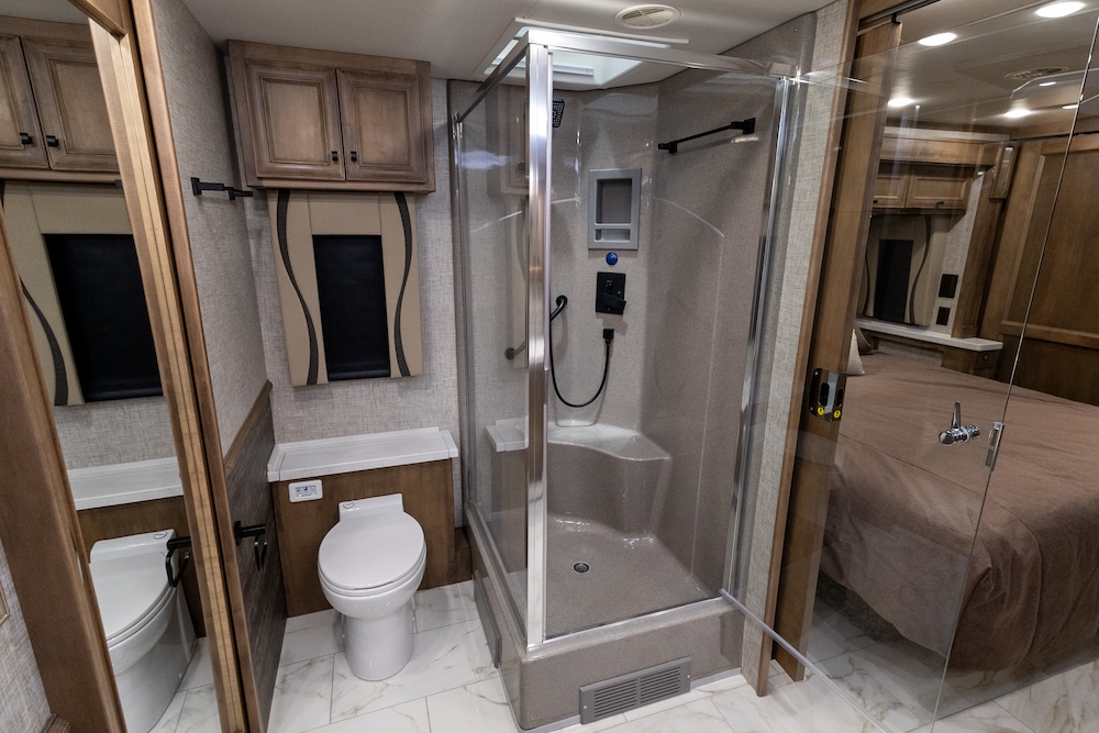 2024 Tiffin Pheaton For Sale