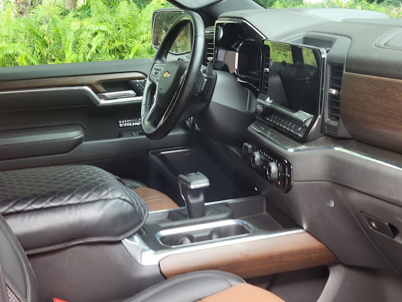 2025 Prevost  Tow Car For Sale