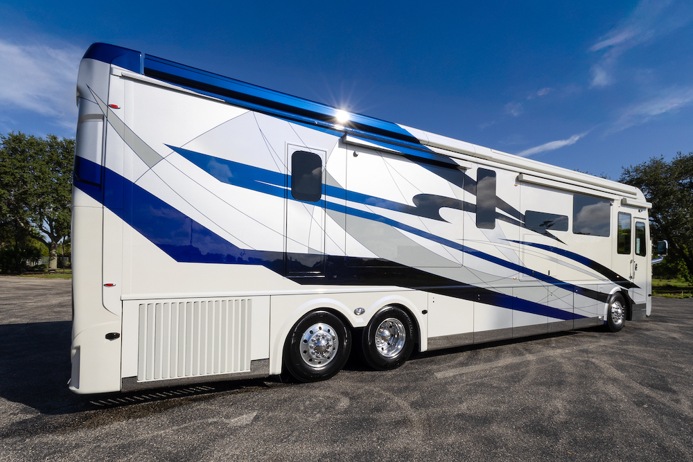 2025  Foretravel For Sale