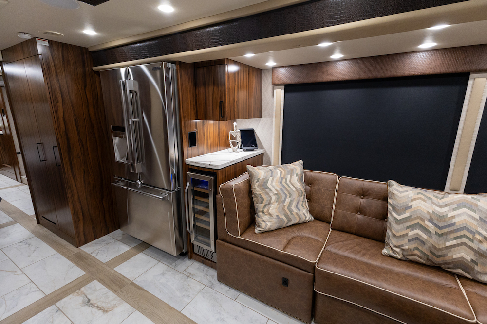 2025  Foretravel For Sale