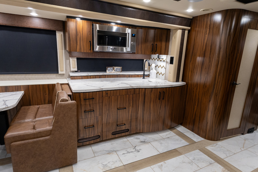 2025  Foretravel For Sale