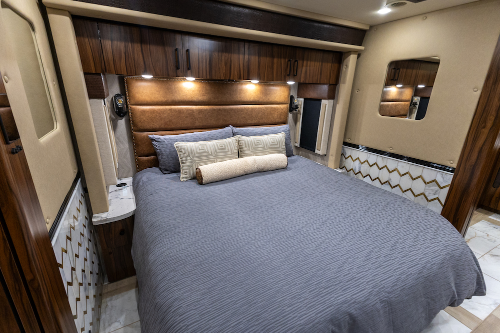 2025  Foretravel For Sale