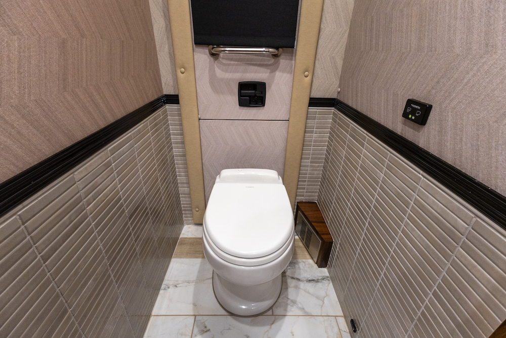 2025  Foretravel For Sale