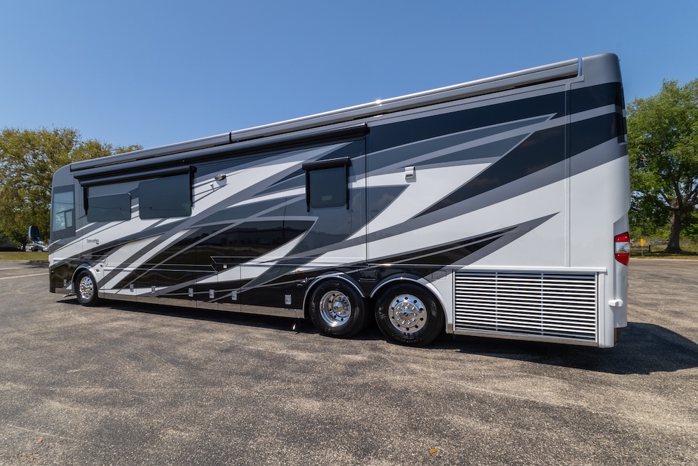 2025 Newmar London Aire For Sale