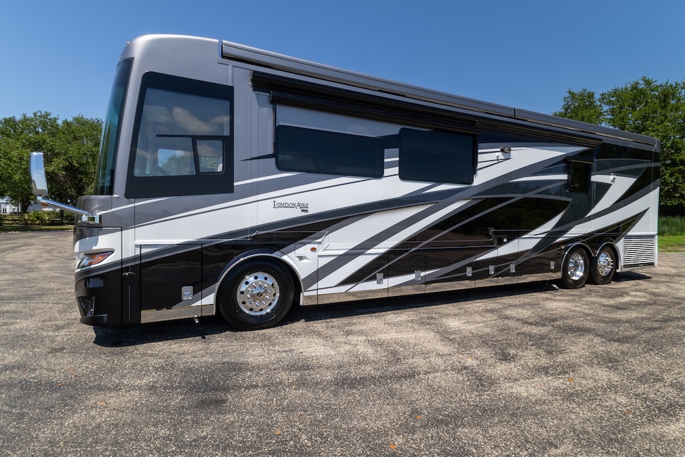 2025 Newmar London Aire For Sale