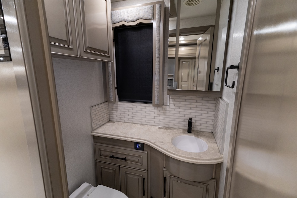 2025 Newmar London Aire For Sale