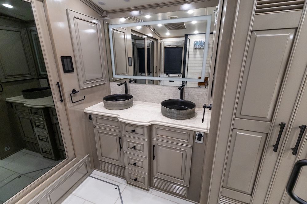 2025 Newmar London Aire For Sale