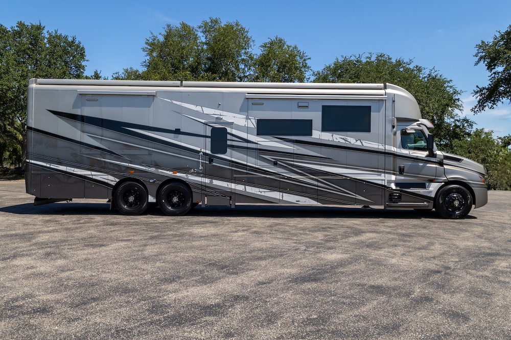 20026 Showhauler For Sale