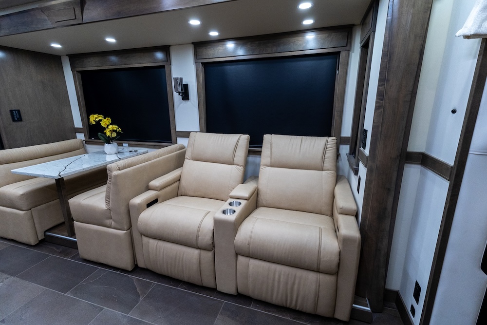 20026 Showhauler For Sale