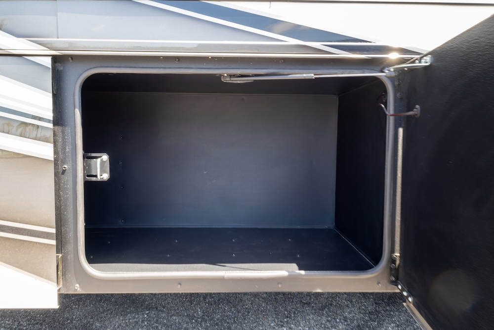 20026 Showhauler For Sale