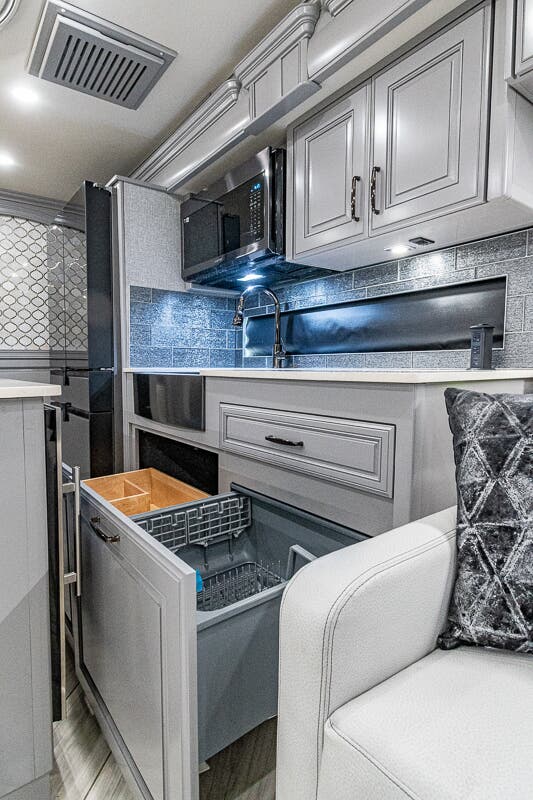 Bus-Stuff.com Class A Rv For Sale