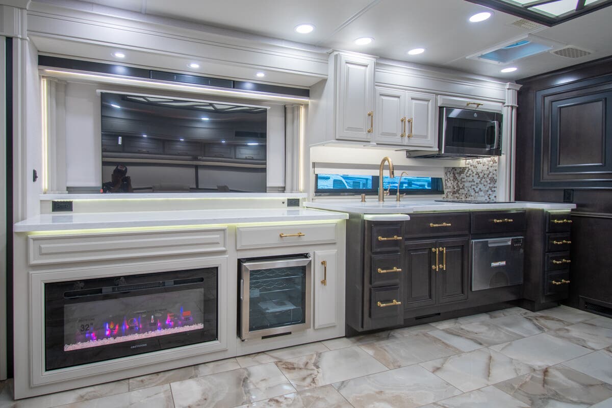 Bus-Stuff.com Class A Rv For Sale