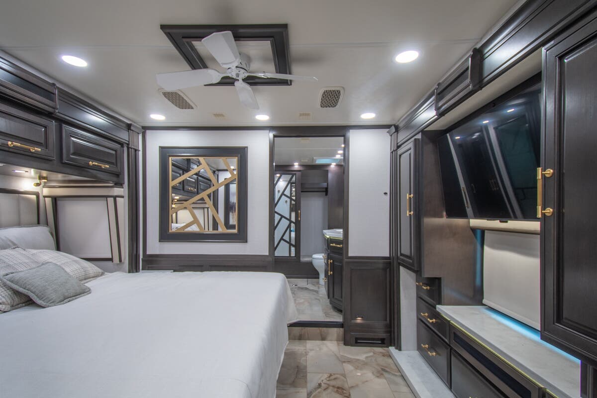 Bus-Stuff.com Class A Rv For Sale