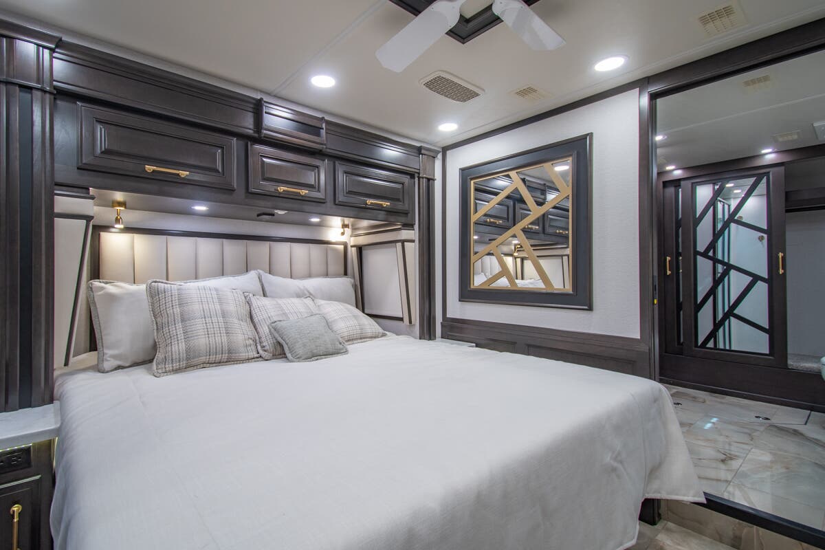 Bus-Stuff.com Class A Rv For Sale