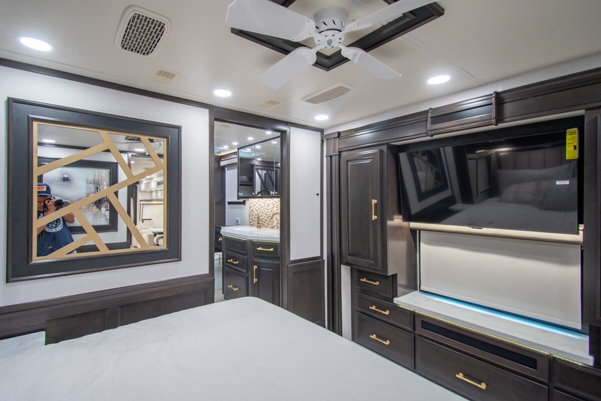 Bus-Stuff.com Class A Rv For Sale