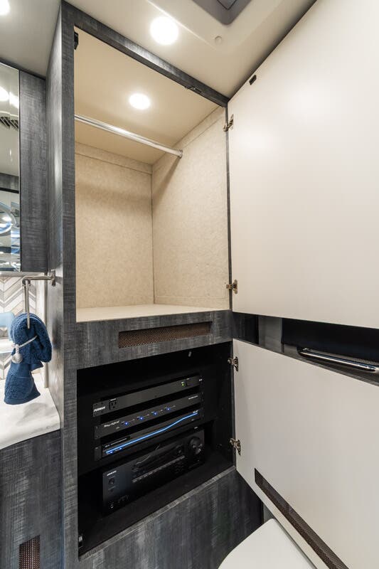 Bus-Stuff.com Class A Rv For Sale