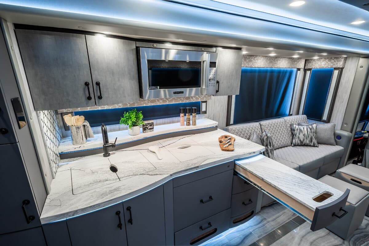 Bus-Stuff.com Class A Rv For Sale