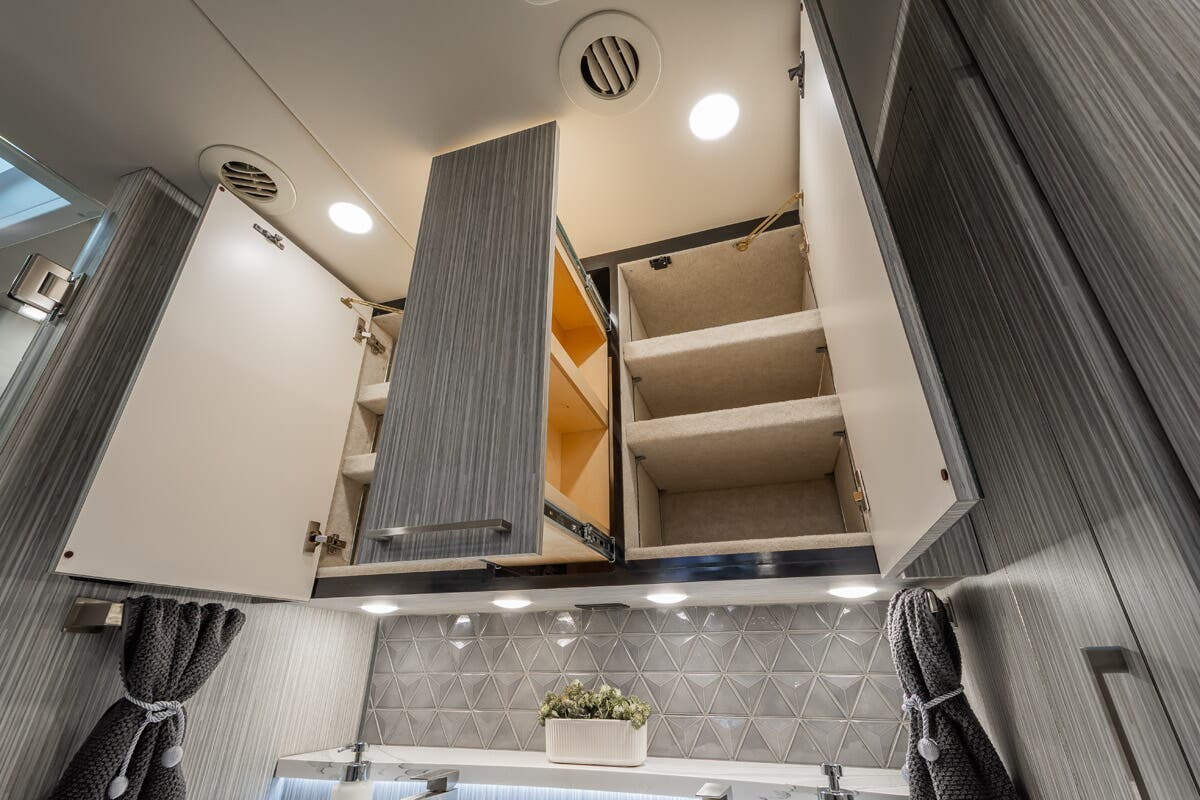 Bus-Stuff.com Class A Rv For Sale