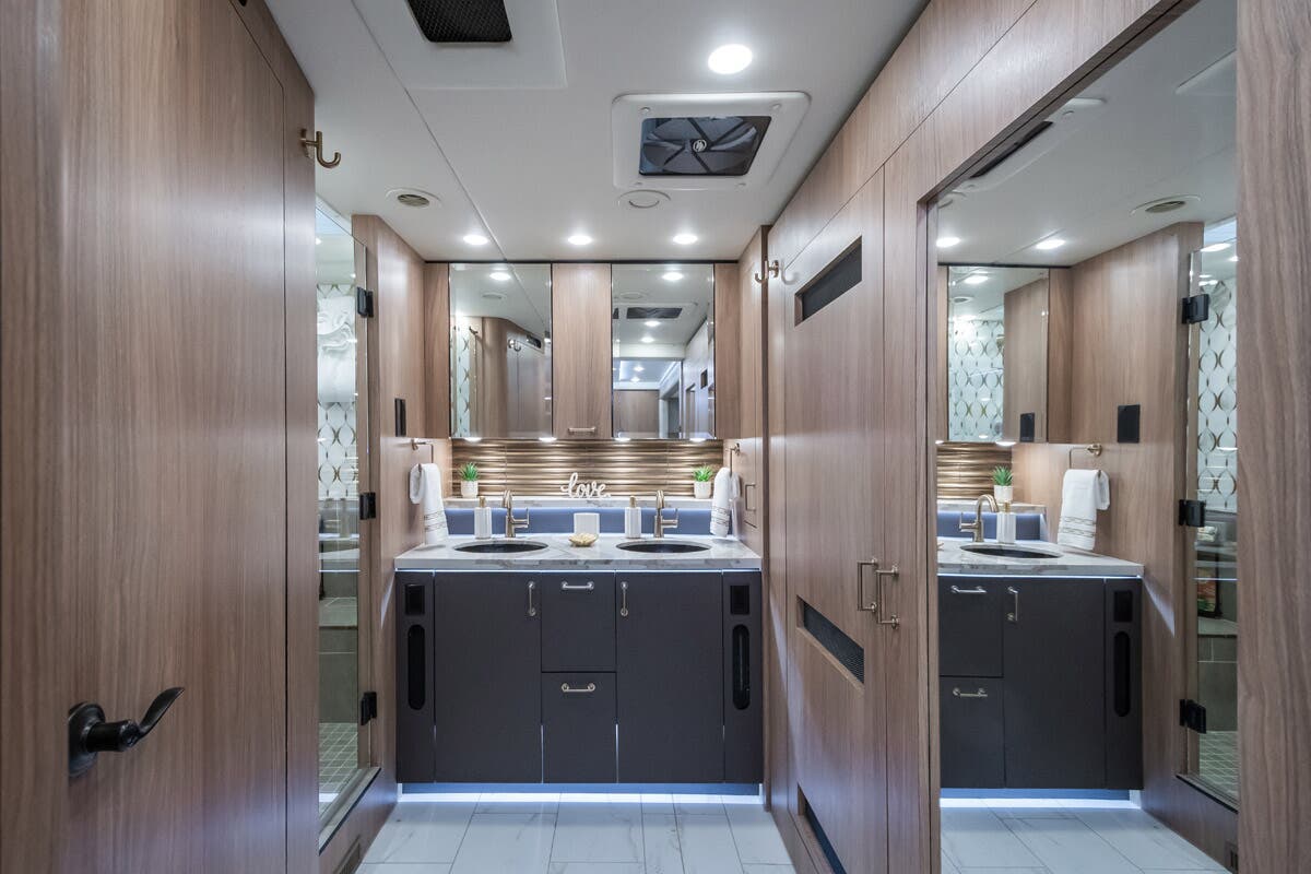 Bus-Stuff.com Class A Rv For Sale