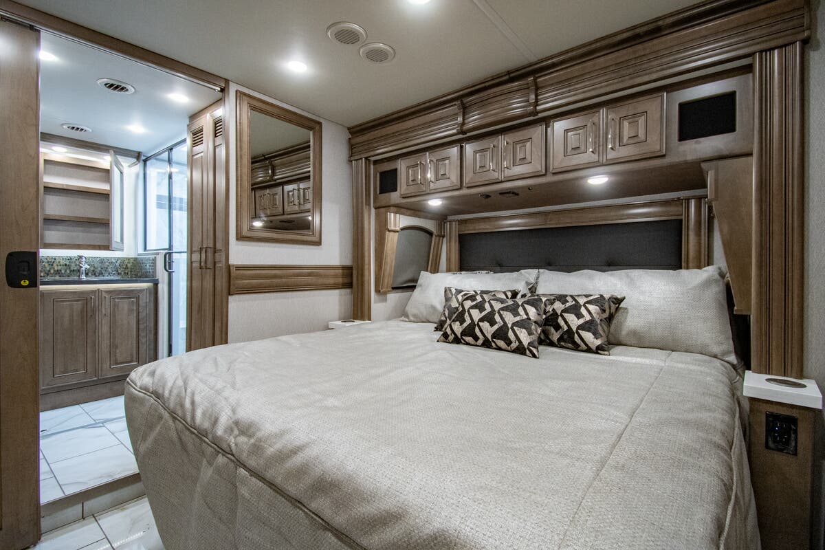 Bus-Stuff.com Class A Rv For Sale