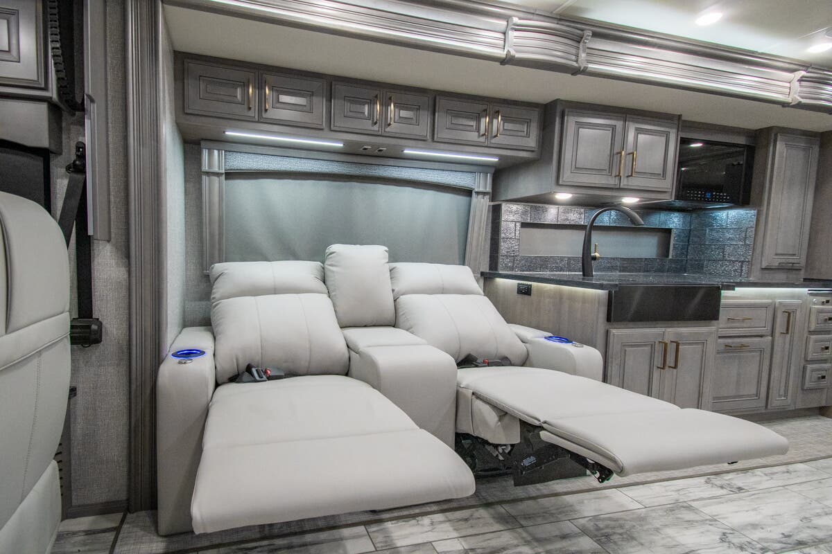 Bus-Stuff.com Class A Rv For Sale