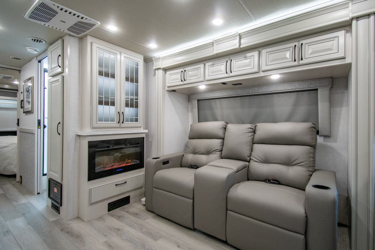 Bus-Stuff.com Class A Rv For Sale