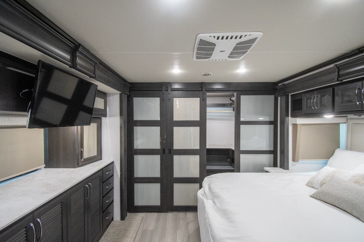 Bus-Stuff.com Class A Rv For Sale