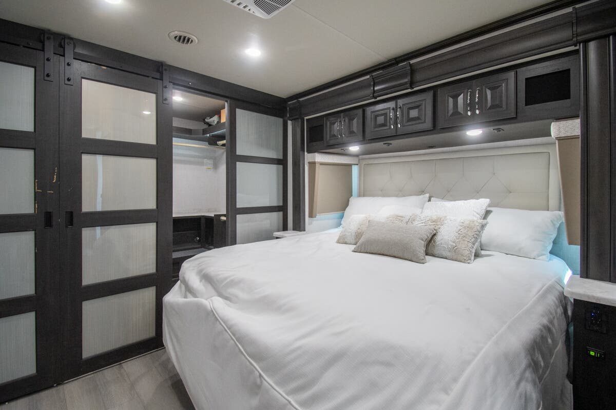 Bus-Stuff.com Class A Rv For Sale