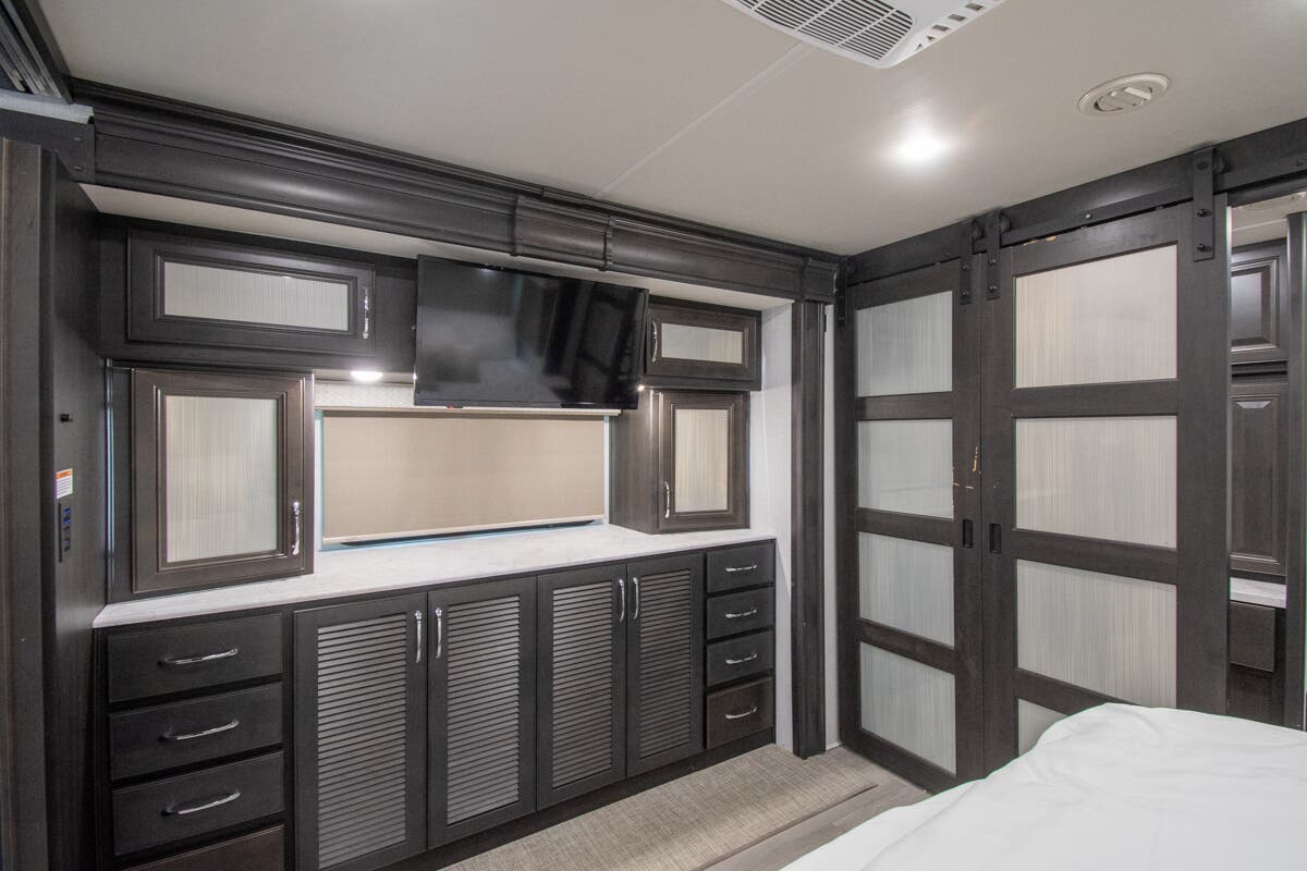 Bus-Stuff.com Class A Rv For Sale
