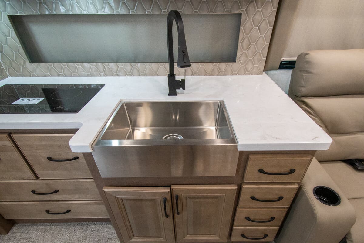 Bus-Stuff.com Class A Rv For Sale