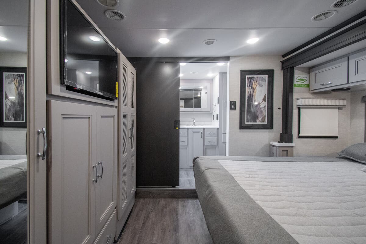 Bus-Stuff.com Class A Rv For Sale