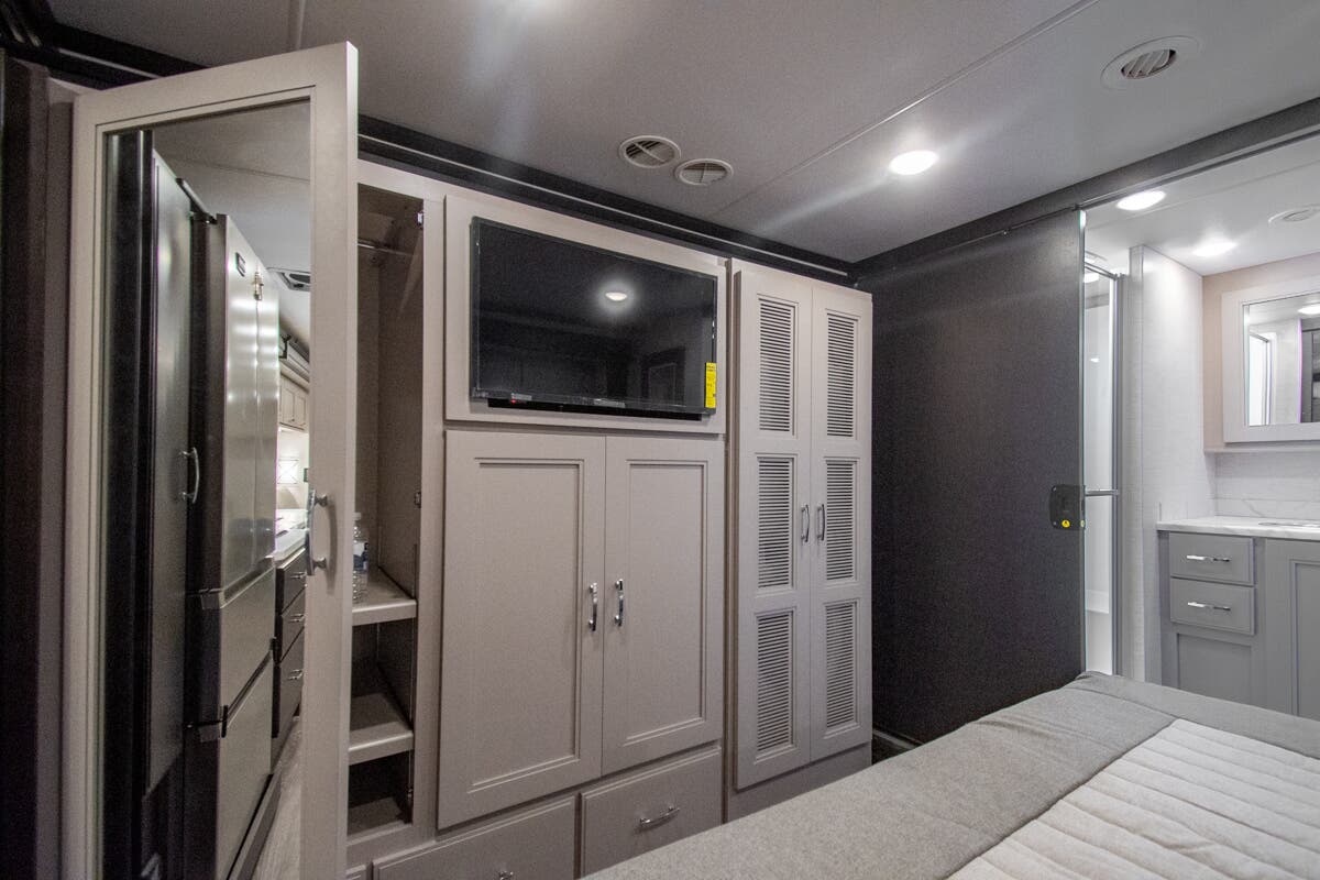 Bus-Stuff.com Class A Rv For Sale
