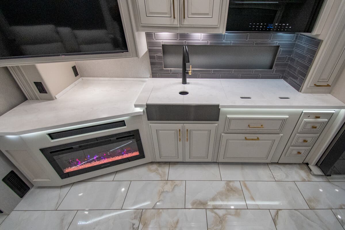 Bus-Stuff.com Class A Rv For Sale
